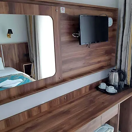 Elijah Otel 3*