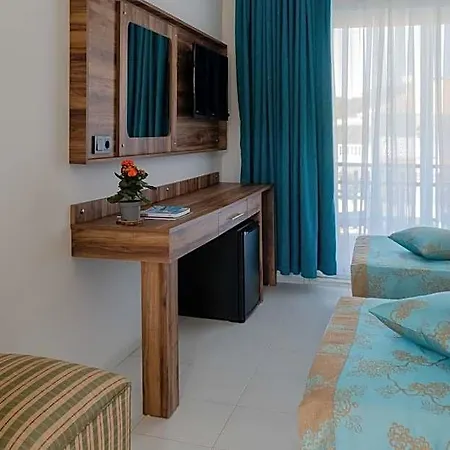 Otel Elijah Kemer